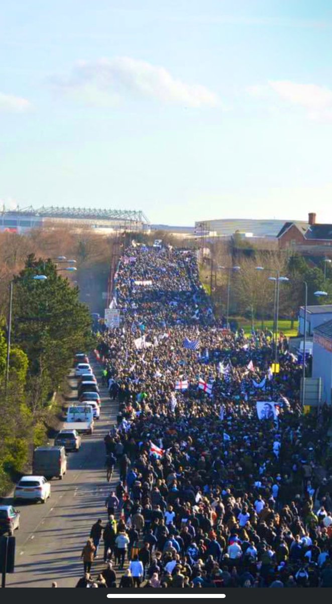 Team Derby a year ago. 10,000 march to save <a href="/dcfcofficial/">Derby County</a> 
Our voice is heard, our historic club is saved. Heroes all, not least David Clowes <a href="/Clowes_UK/">Clowes Developments</a> - allez, allez, allez…