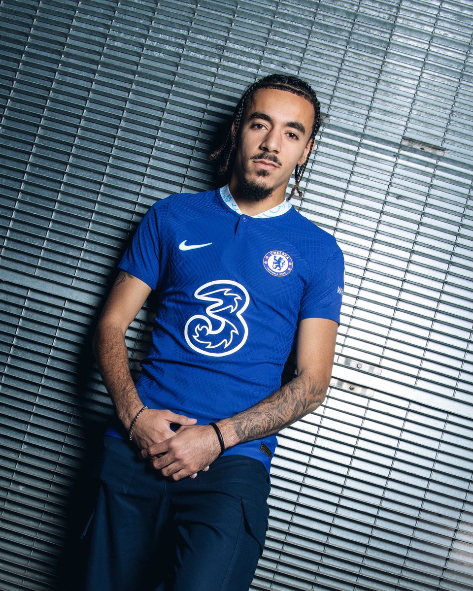 FabrizioRomano's tweet photo. Malo Gusto: “I chose Chelsea because it's a very big club and I very like the big project. Very happy to be here - I also like the city”. 🔵🤝🏻 #CFC

French RB was also approached by another English club but he was 100% focused on Chelsea. https://t.co/iJm6DJhfZk