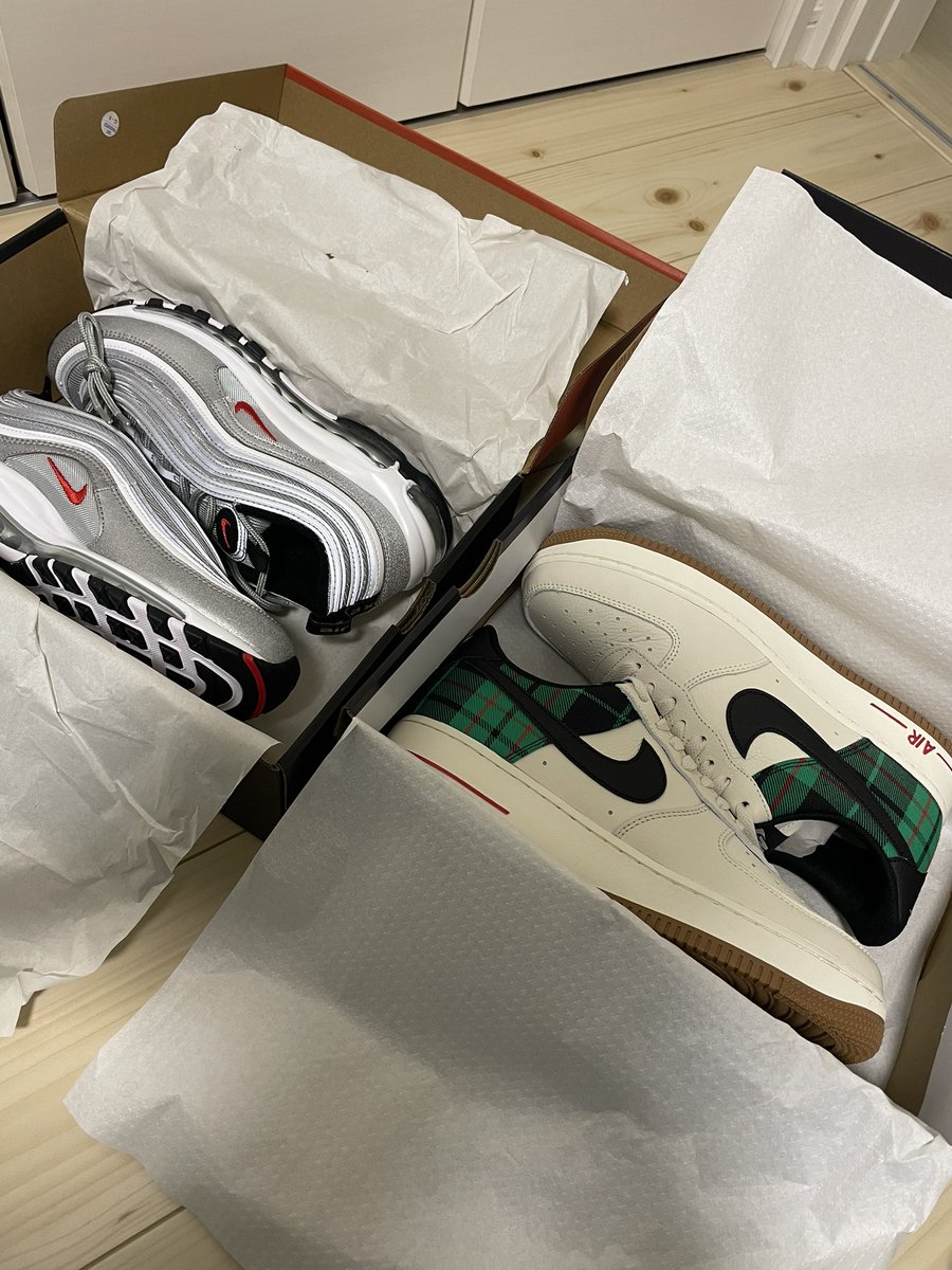 824_yusuke's tweet photo. 二箱目開封📦
まさかの二箱目は金取られるのかな?
#RECEPTIONSNEAKER
#Reception
#首ニキ
#福袋 https://t.co/lawTCP8WrX