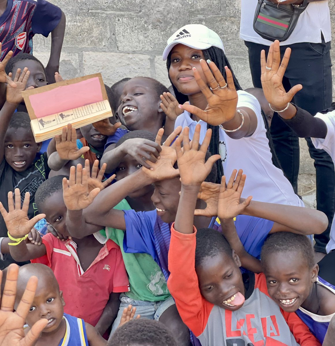 awamb46's tweet photo. La solidarité est devenue un état d’esprit 🧠
Donnons sans rien attendre en retour 🙏
Nous sommes #lespaumesdelasolidarite https://t.co/NXq2teXvmn