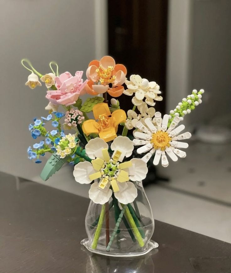 liavcc's tweet photo. flores de lego top mejores regalos del mundo https://t.co/uMOb5Xm4Xc