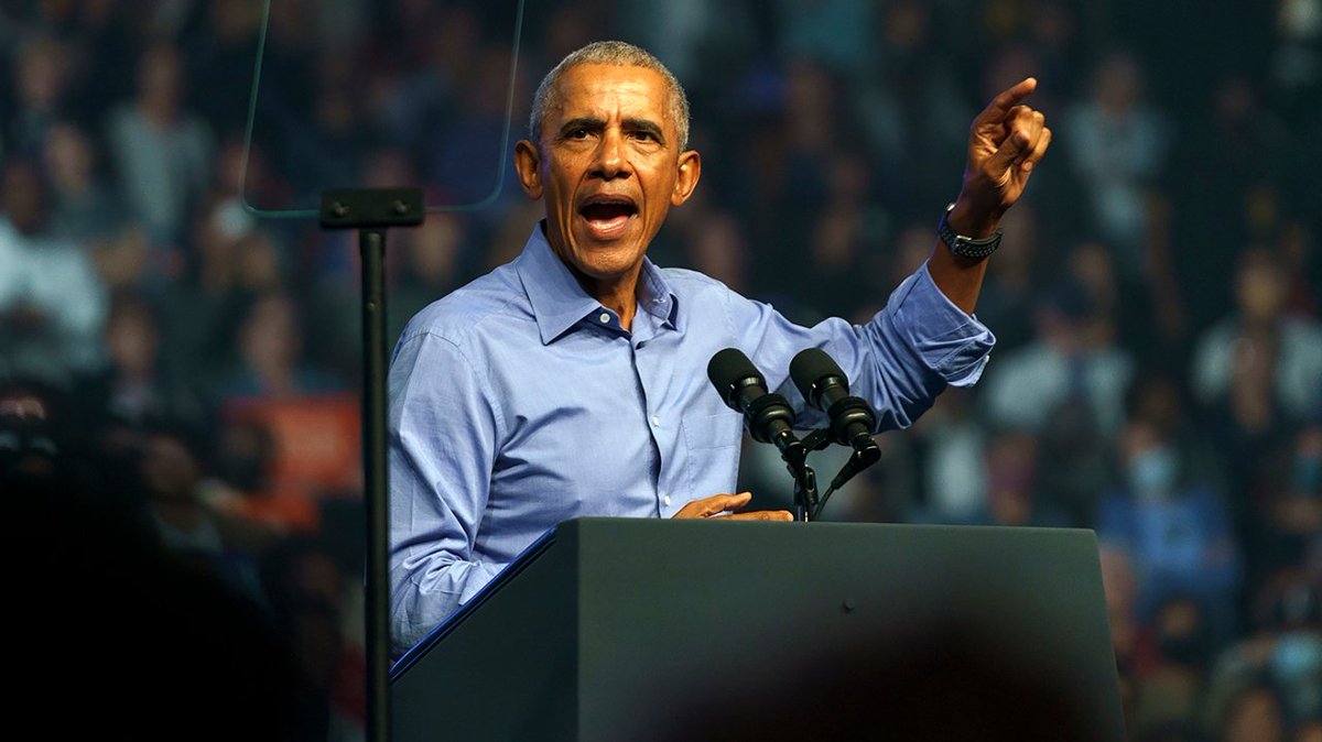 Obamas ramp up calls for police reform after "vicious" beating of Tyre Nichols trib.al/HSDtYXB