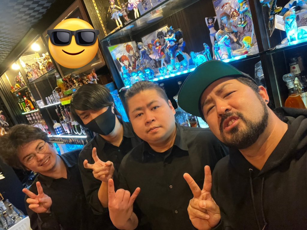 768Production's tweet photo. 【本日ラストデイ】
お疲れ様です、プロデューサーさん！
本日も #Bar768Production オープンしました！
寂しいですがこのツイートがオープンツイートとしてはラストになります…
最後に1杯いかがですか？
スタッフ全員でお待ちしておりますね🥂
みんなで乾杯しましょ🍺(*ﾟ▽ﾟ)ﾉ🍺 https://t.co/kR2hqD3ocK