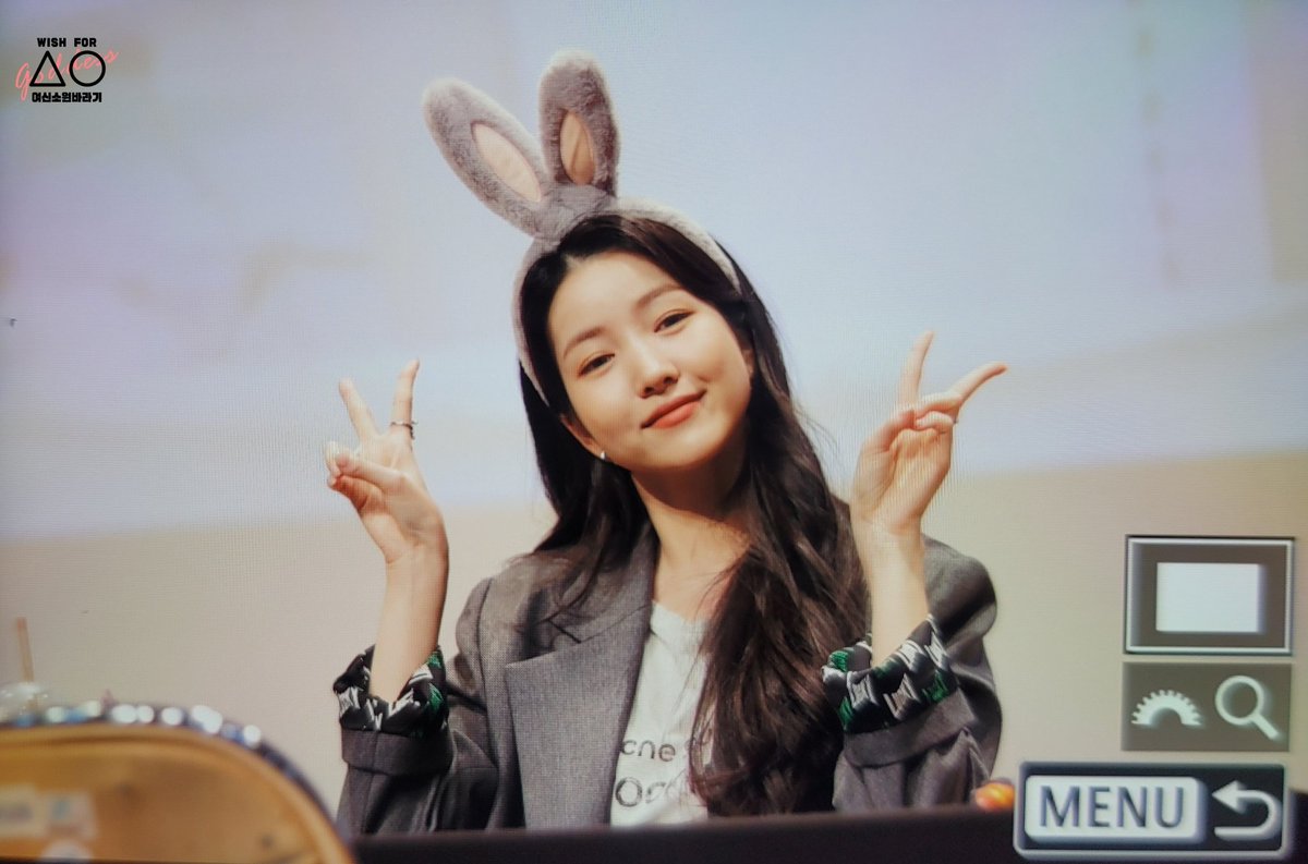 SB951207's tweet photo. 230129 사계 시즌그리팅 팬사 프리뷰(preview) (#소원) 
생존신고.
너무 오랜만이야 너무 행복했어 😇 🥘 꼭 먹을게
#소정 #김소정 #Sowon  #ソウォン
#김소원
#대삼미
@OUI_ent https://t.co/bs6DuOPCG1