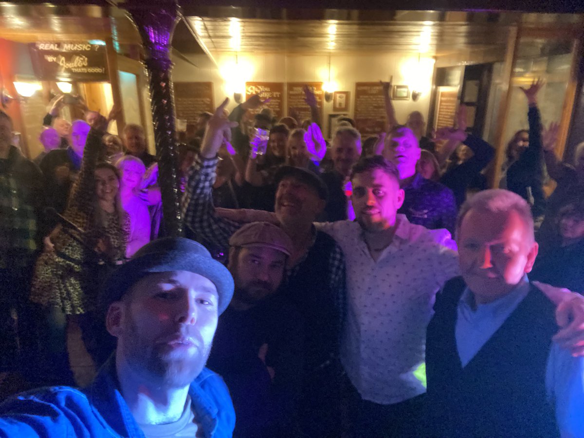 Thank you to everyone that came out last night to see us off in style! Also a big thank you to Eric Furze for arranging and promoting the gig!

It’s the end of an era, but thanks to everyone for making it a special one.