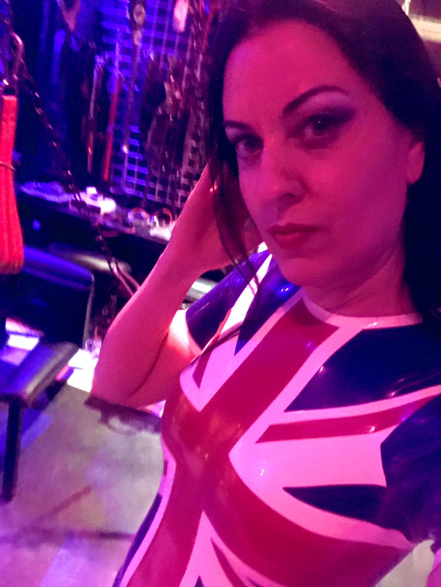 Mistress Sidonia 🔞 on Twitter "RT _LadyBellatrix_ Good morning London! 🇬🇧 another 8 hour