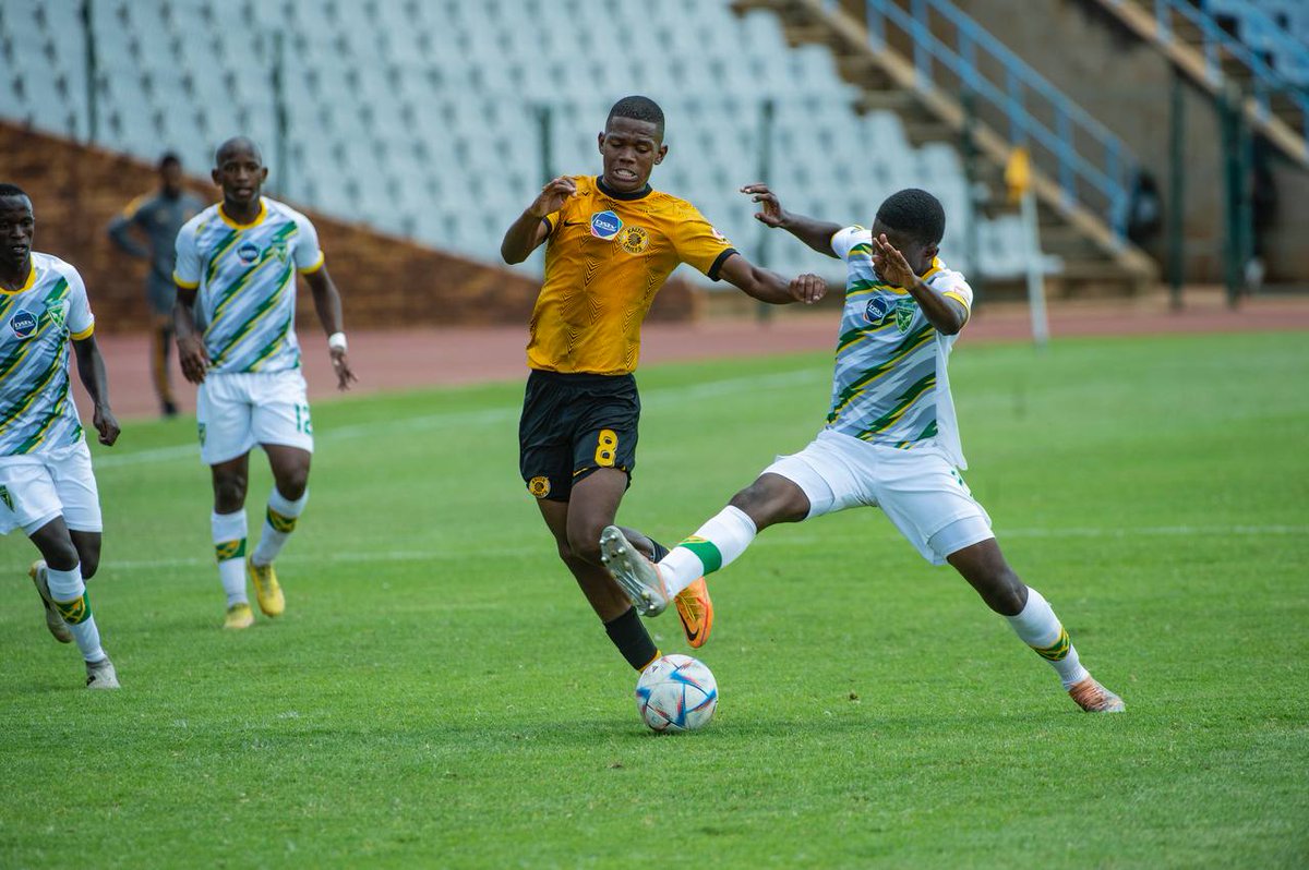 KaizerChiefs's tweet photo. 90'| #KC 5 : 0 #GA

Full time score: (Vilakazi, Jansen x 3, Zitha) Kaizer Chiefs 5 : 0 Golden Arrows 

#Amakhosi4Life #Asidlali #KCYouth https://t.co/hvuip7R0t9