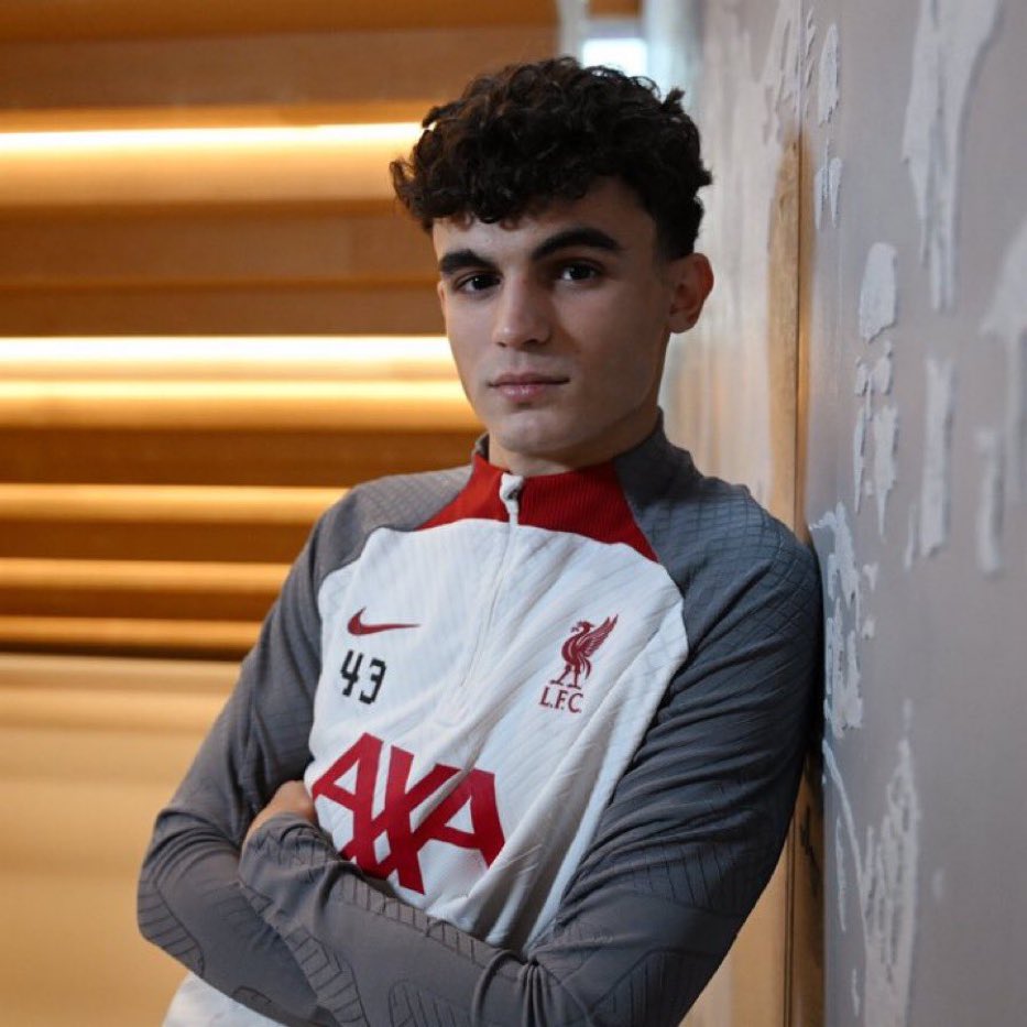 HoodiCash's tweet photo. I’ll say it again they’ve hit the fcking jackpot with this kid https://t.co/aERvS5xr4N