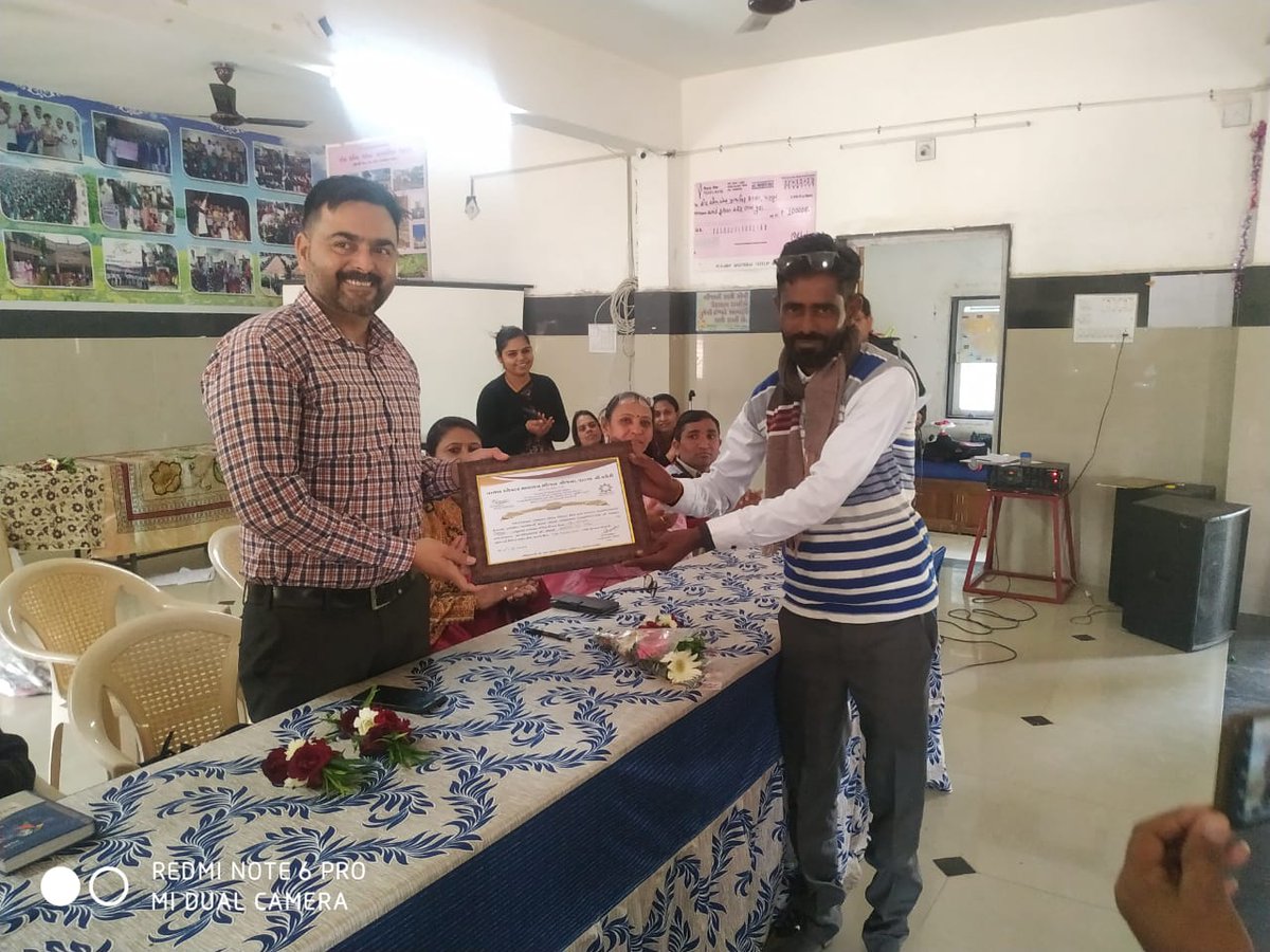 Akshay_892's tweet photo. Presided over the District level Cooking Competition of MDM cooks. Only millets based foods were allowed in accordance with 2023 being the International Year of Millets. https://t.co/SM2udVI8oI