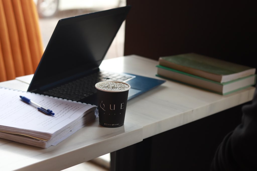 مع المذاكره ايش تفضل قهوتك؟