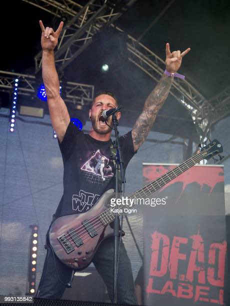 No idea where this pic was taken but we love it thank you @katja_ogrin 🤘🏻🖤🌌

#starwars #festivals #yoda #gigs