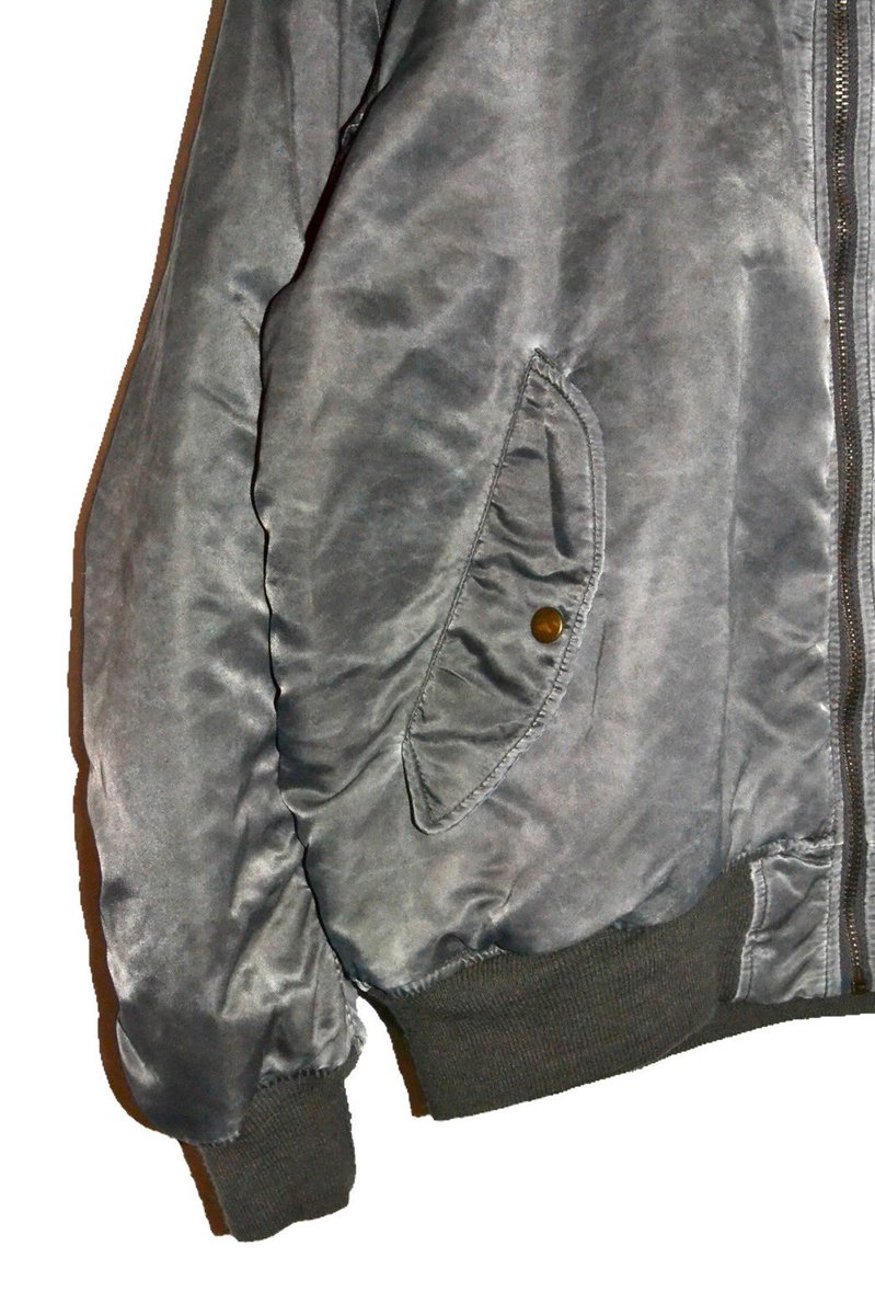 tex_garments's tweet image. 【New In】

Used / Local Made MA-1 Flight Jacket 

Color: Khaki

8,800 JPY (Tax In)

Web Shopにも掲載しております。プロフィール欄URLより。

アイテムの詳細はDMにて
お問い合わせ下さいませ。

ーーーーー
#texosaka
#flightjacket #ma1 
#used #usedclothing
#vintage #vtg #vintageclothing