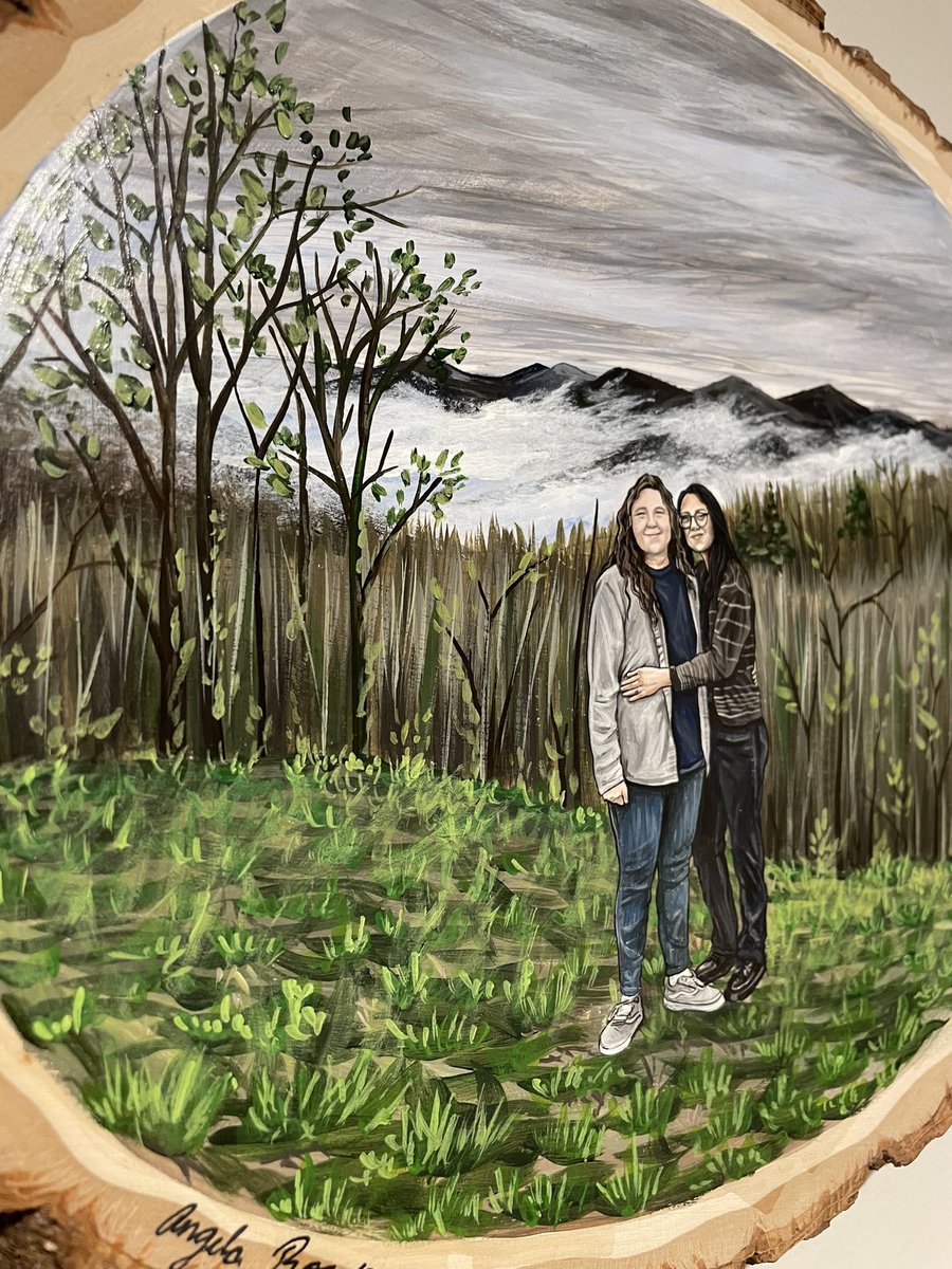forestbugart's tweet image. commissioned a painting of myself and my partner from @angela_rose_art and I am in love!!! the details are incredible and her prices are extremely fair. go check out her other work!