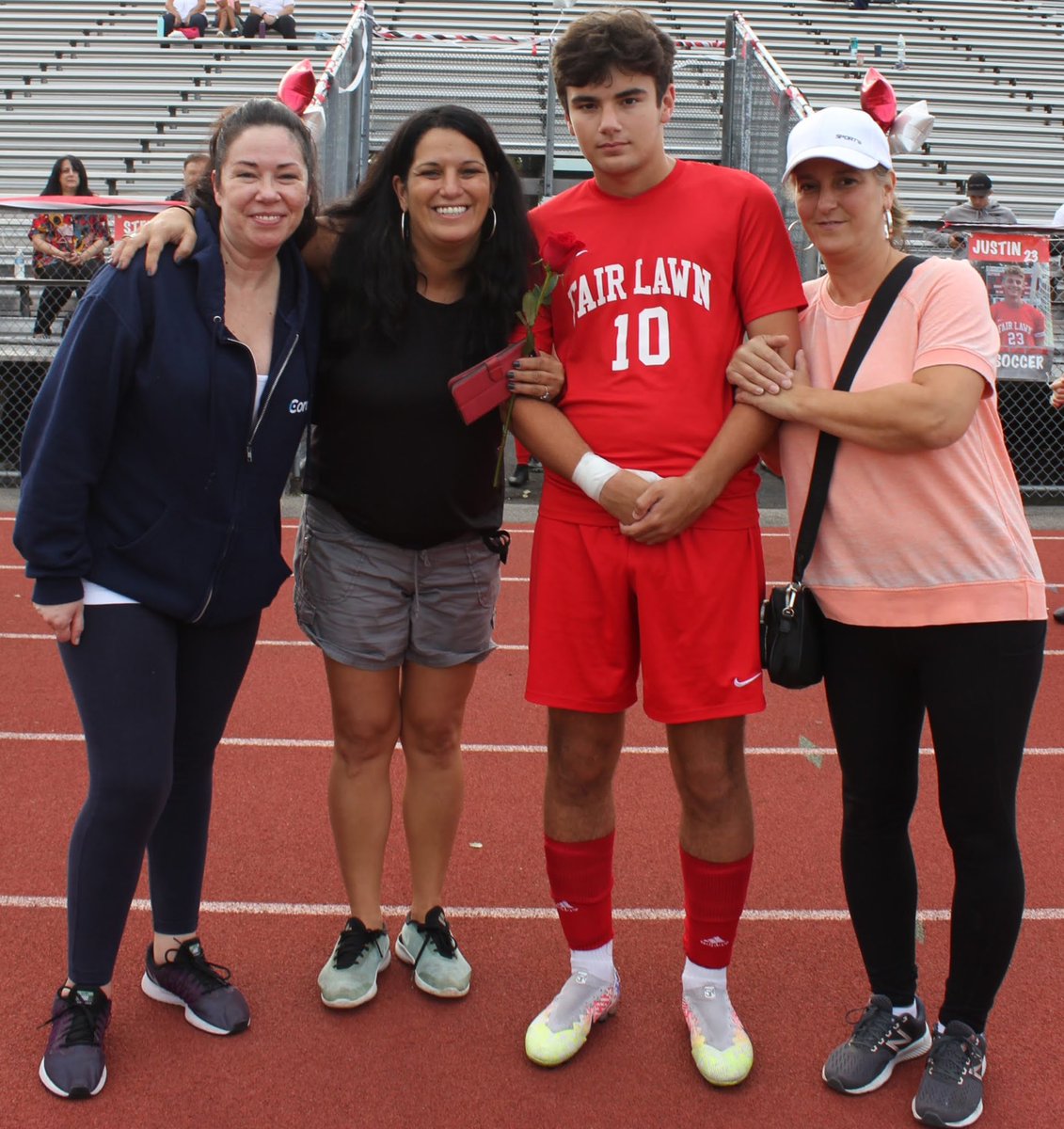 FansOfFLHSBVSOC's tweet photo. With heavy hearts we share that Josephine Pais (mother of Fair Lawn HS’22 #10 Jose Pais) passed away suddenly on 1/27/23. Josephine was the most energetic, fun &amp; caring person to all &amp; especially her children. Please support Jose &amp; Alba - https://t.co/kfW2feGuQc https://t.co/IZGKacT3ZF
