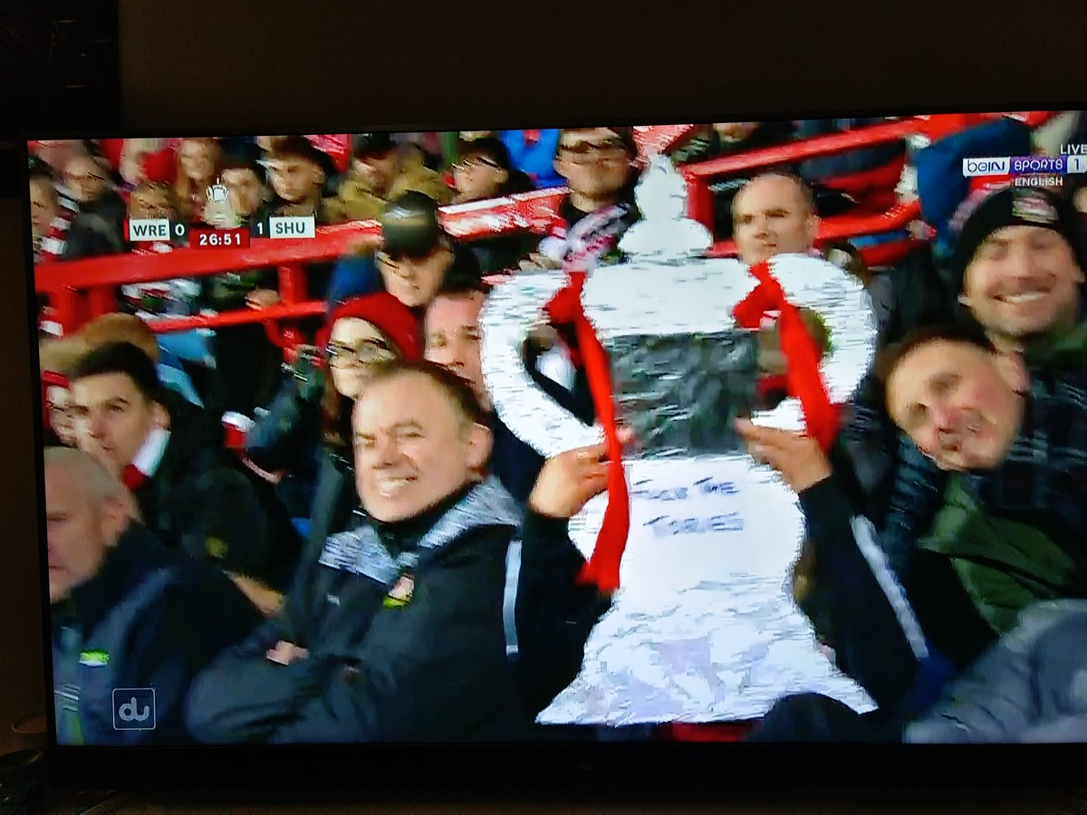 topsturner's tweet image. #wrexham fans are awesome hope this makes it on to Netflix 😂👏🏻👏🏻👏🏻 #WrexhamAFC @maxrushden @bglendenning #facup