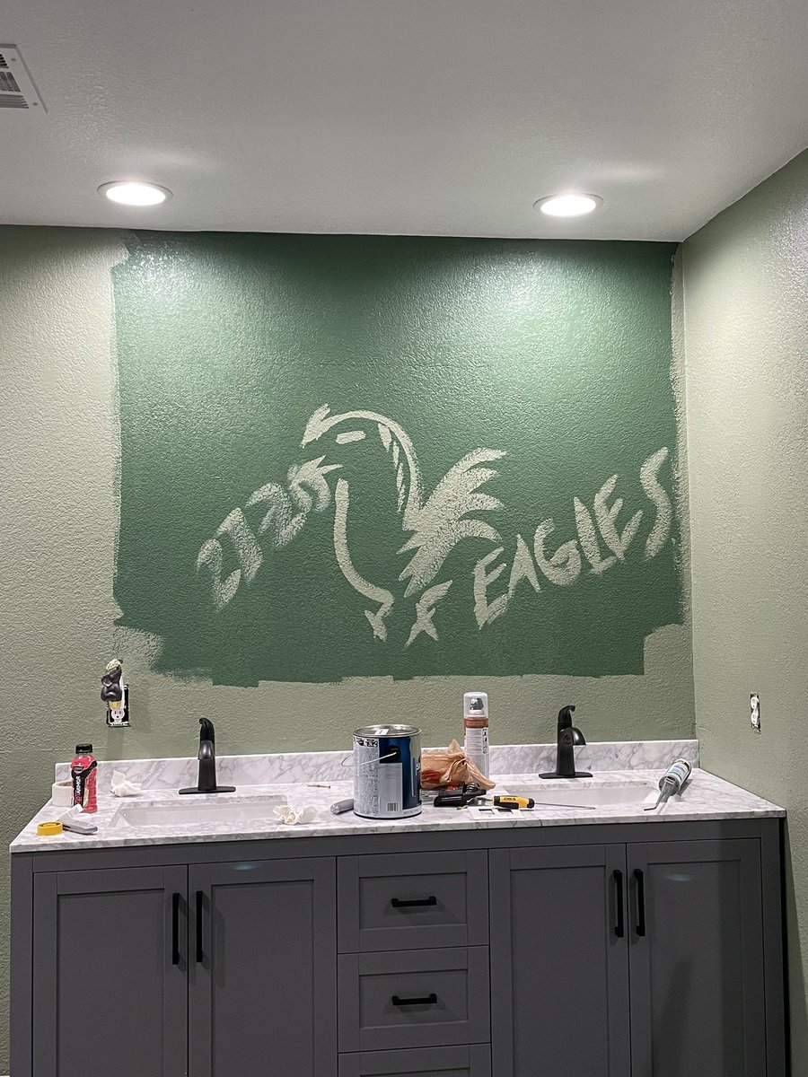 We’re remodeling our bathroom and we saw this. We’re a split fan household. #49ersfan #49ersvsEagles #GoEagles <a href="/Eagles/">Philadelphia Eagles</a> <a href="/49ers/">San Francisco 49ers</a>