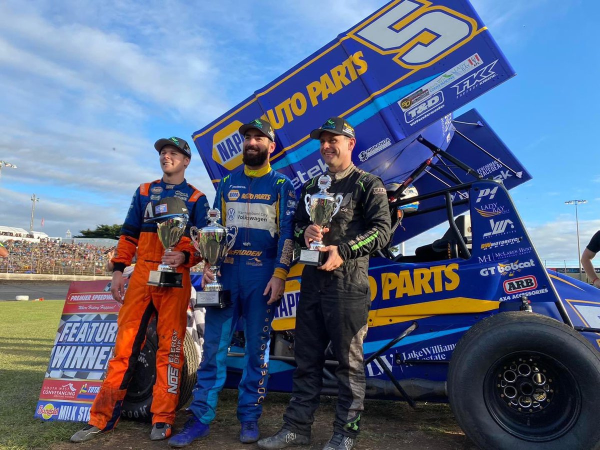 RothMotorsports's tweet photo. Congrats to @JamesMcFadden25 on winning Night 2 at the Classic before running 5th in the finale!
Canβt wait to get rolling in FL!
#Roth83 https://t.co/NgRiUy6e3Q