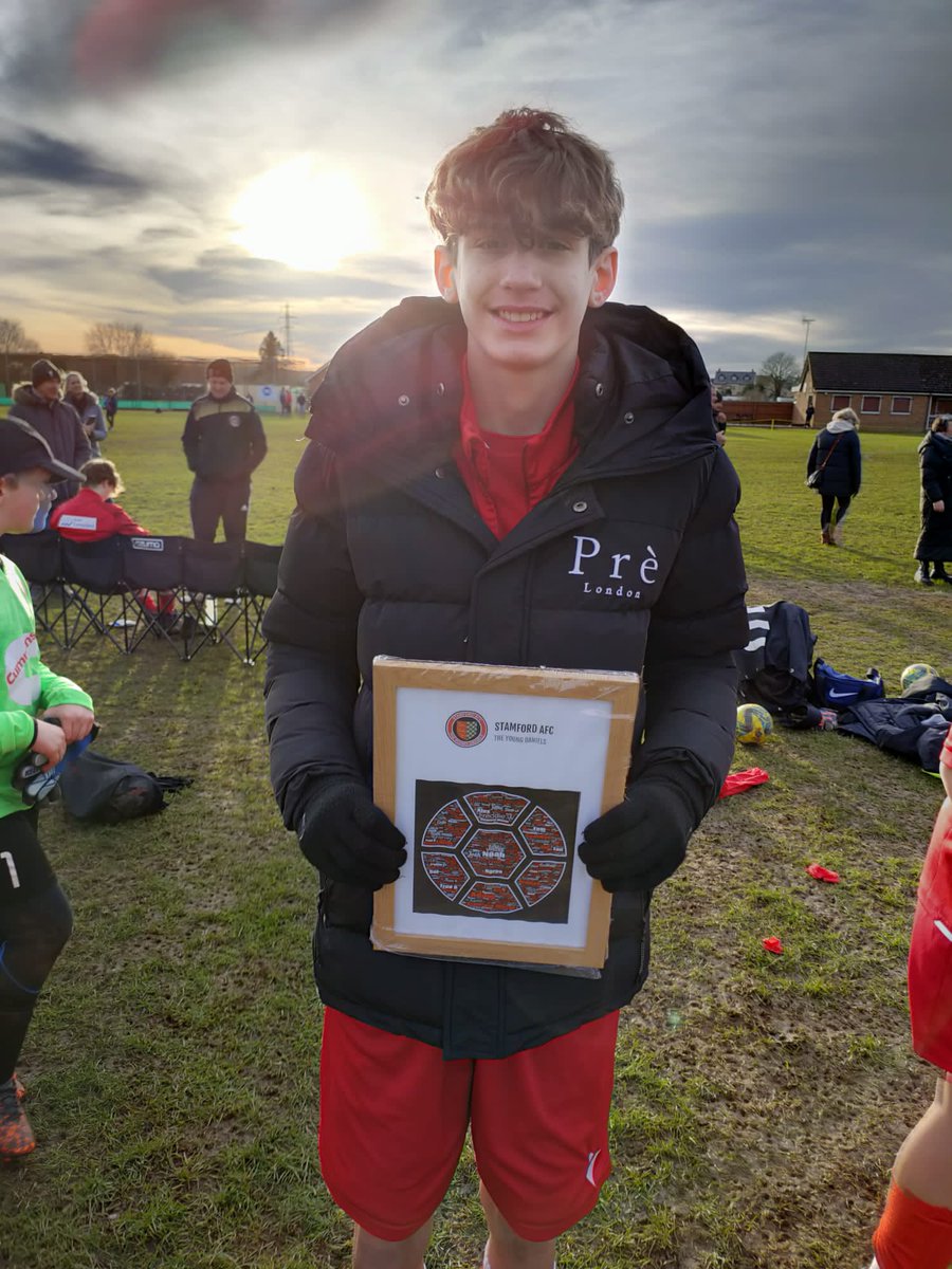 Today, our U14s said goodbye to Noah, who played his last game for the #TheYoungDaniels before moving to Spain. 

Good luck, Noah! ❤️