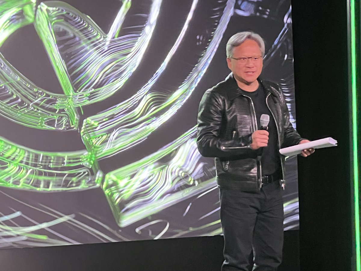 DatateraTech's tweet photo. What a privilige of being in CEO of @nvidia @NVIDIAAI Jensen Huang presence during his visit in Stockholm, Sweden🇸🇪 Revolutionize the technology by using data to program software👩💻which is Software 2.0 all about🚀
#datatera #wearedatatera #nvidia #jensenhuang #weareai https://t.co/oBBP7U12J5