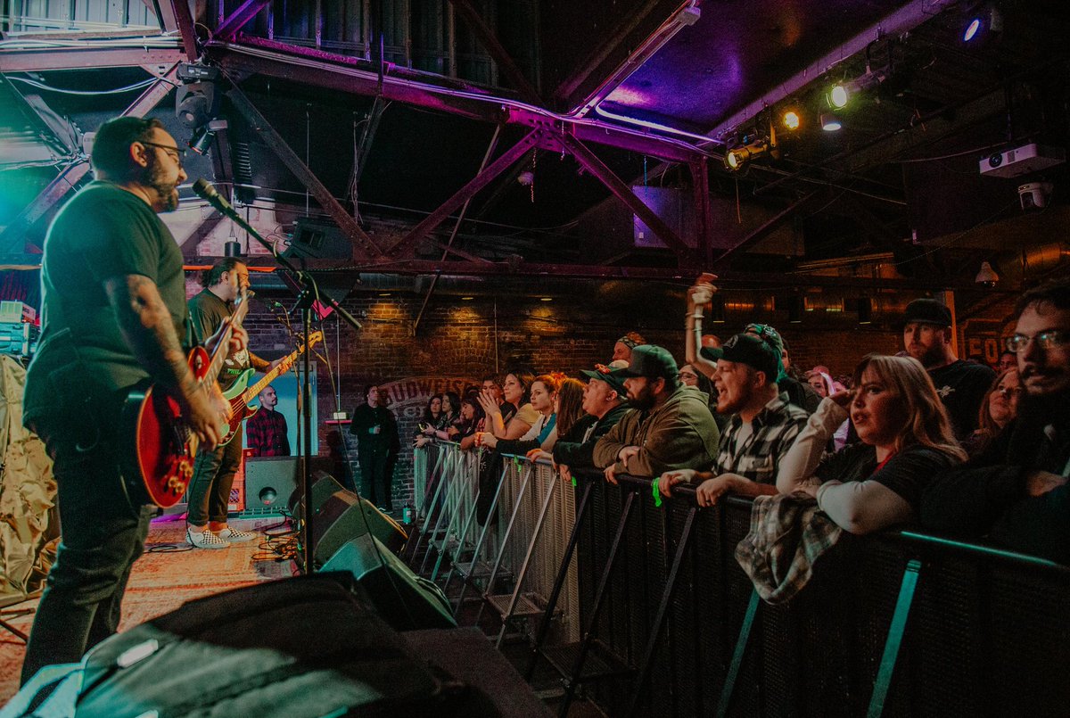 Aatamianphoto's tweet photo. I don't know if I've said this this year but I love the guys of @goalkeeperband and they once again killed it last night. https://t.co/ofEBdTa9aV