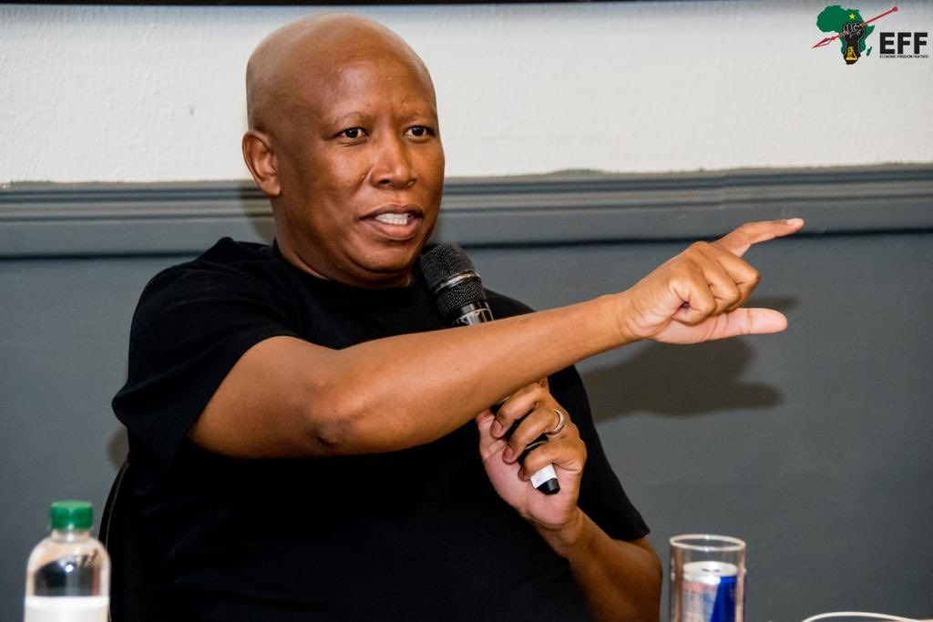 Diegochuene's tweet photo. Hit like if you love and support  him     #NationalShutdown https://t.co/kauM185EyM