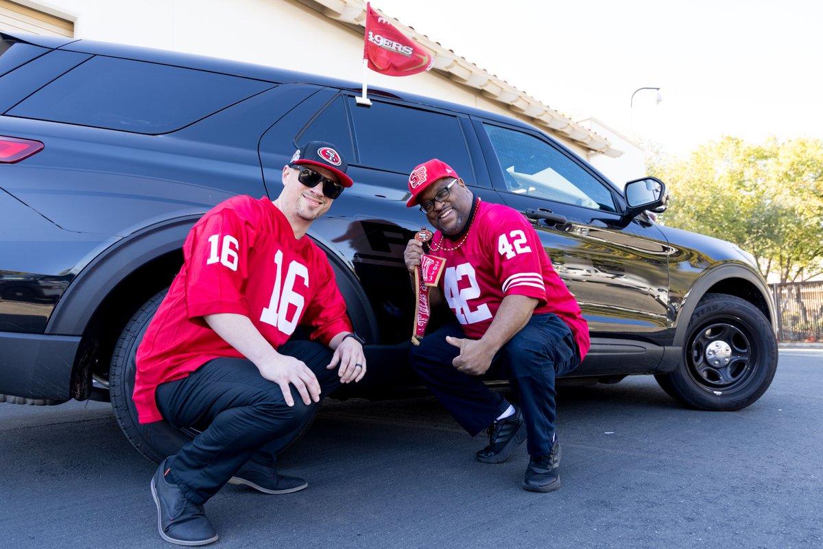 pleasantonpd's tweet photo. It's almost game time, and we're excited for the Niners to face the Eagles. We hope you enjoy the game safely, especially if you plan on drinking. Don't catch a DUI, Pleasanton. 🏈 #49erfaithful https://t.co/2Uu8yK166f