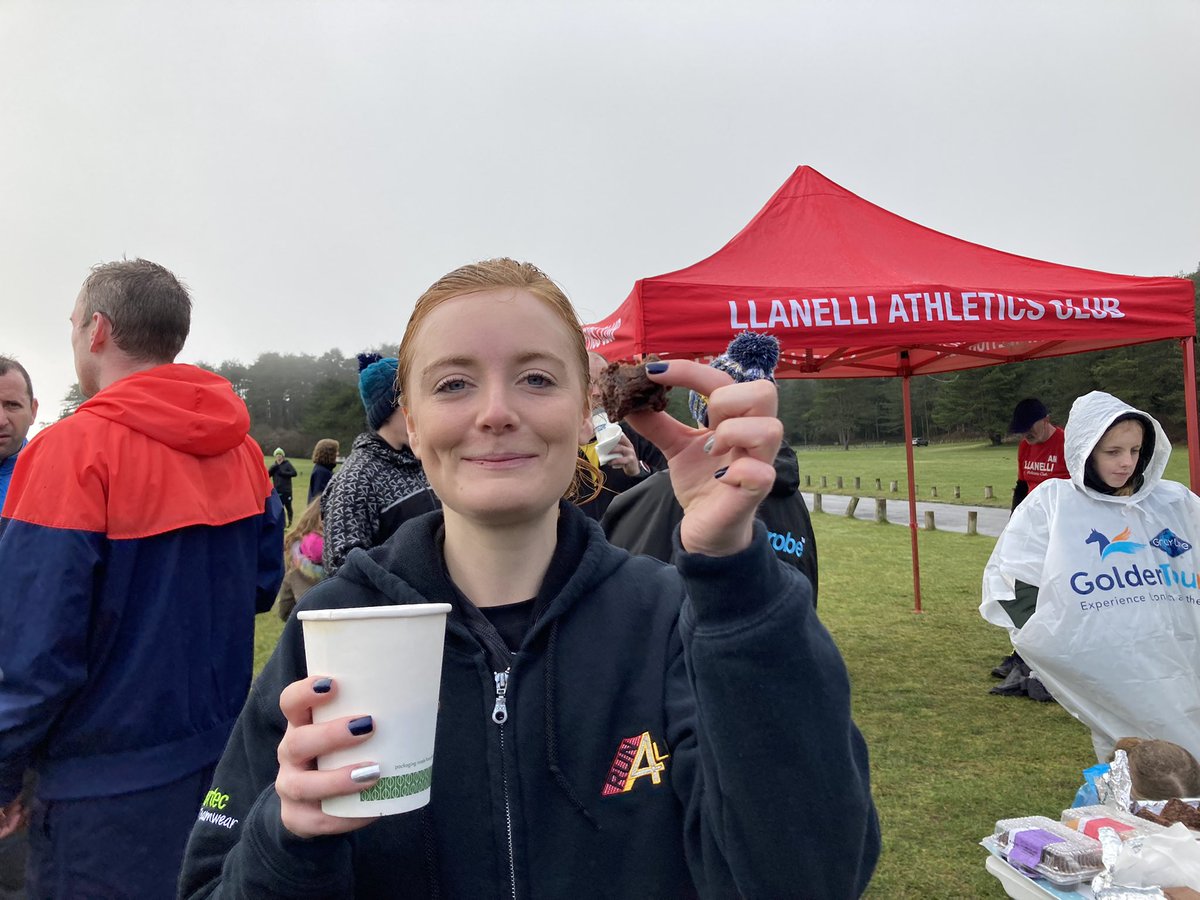 Run4AllNeath's tweet photo. West Glam XC round 2. Big thanks to @trihardharriers for a great day. We really enjoyed this morning, great turn out from our members. Not just our runners but our supporters and cake sellers. We are looking for to our event next week in Margam Park!

#run4allneath #run4all #xc https://t.co/m1dmYycLh1