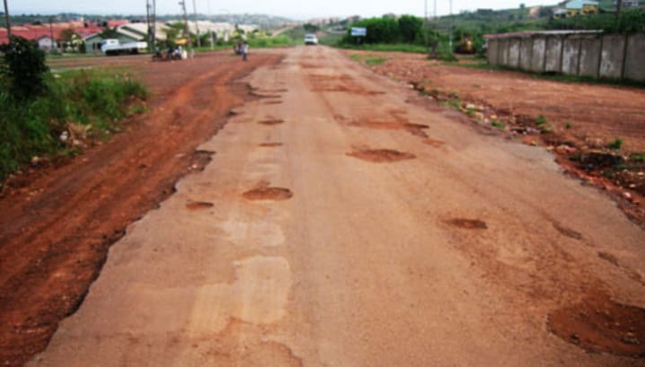 KarlyKheyly's tweet image. The Ashasi Berekuso road is now under construction after years of being in a poor state. Travellers and people living in the community are overjoyed by this change after years of being faced with the trouble of inhaling dust from the road. @kodwoboateng @TDzineku #mediacourse
