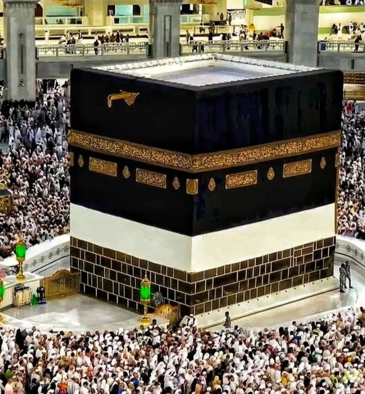 Ali ع holds the position of Kaaba