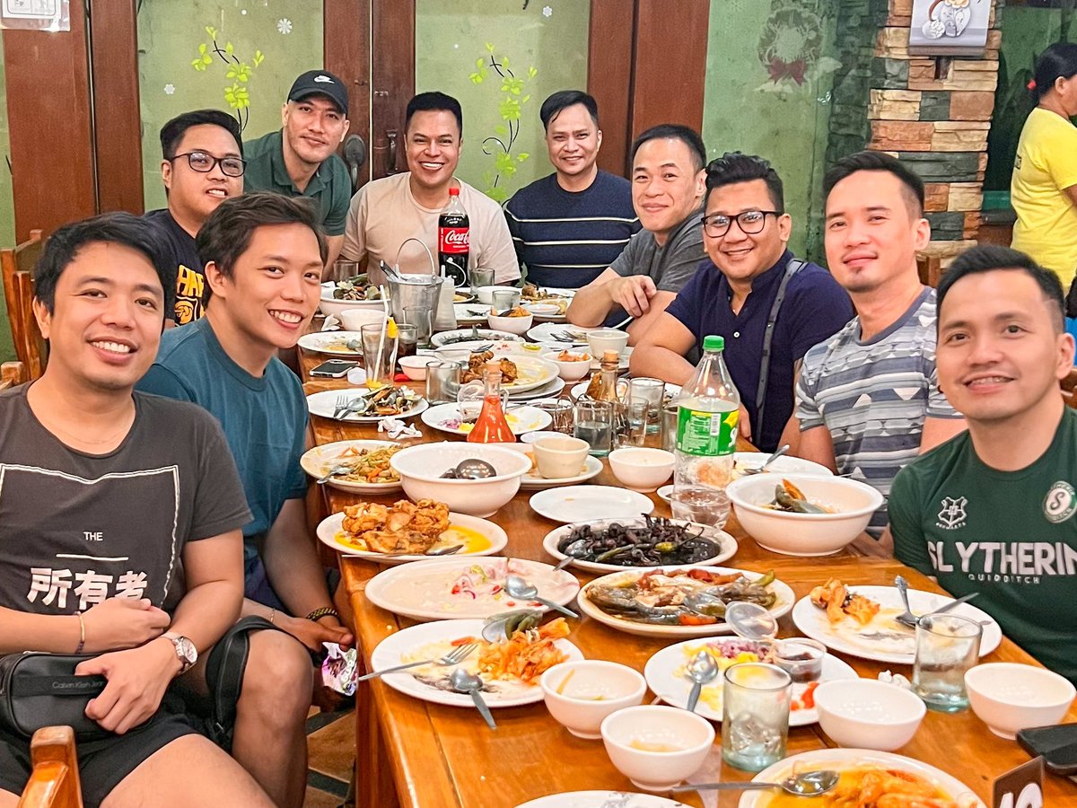 VitaminCee25_'s tweet image. Sunday fun day! #VitaminCee #ClassPicture 

@orvillage @jettpe @juandersefs @neizzerkeans_ @BreedWiener @benadrylforte @omarkitek