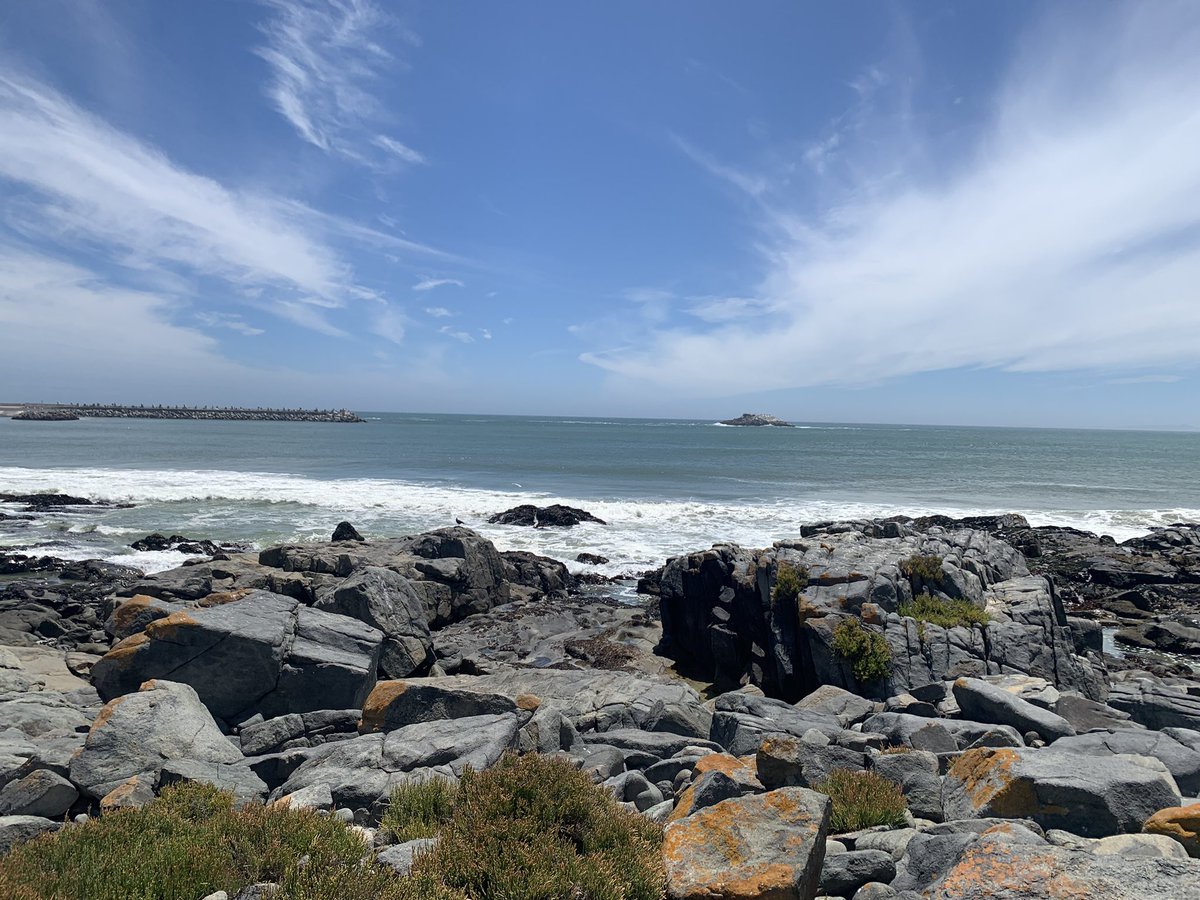 Deosil_25's tweet photo. After putting YouTube on the sideline for three weeks to sort some IRL issues. I am finally ready to get started again. Just one more flight to go! #takingbreaks #ocean #SouthAfrica https://t.co/wrTBbLrC21