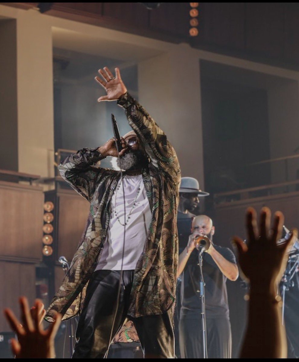 Before the games today check out @theroots at @kencen on @pbs 👍🏾
#KenCenNextPBS special featuring an electrifying Concert Hall performance and highlights of their #KenCenHipHop For the Culture Artist Residency. 📸 @jatiphoto @canonusa #canonusa