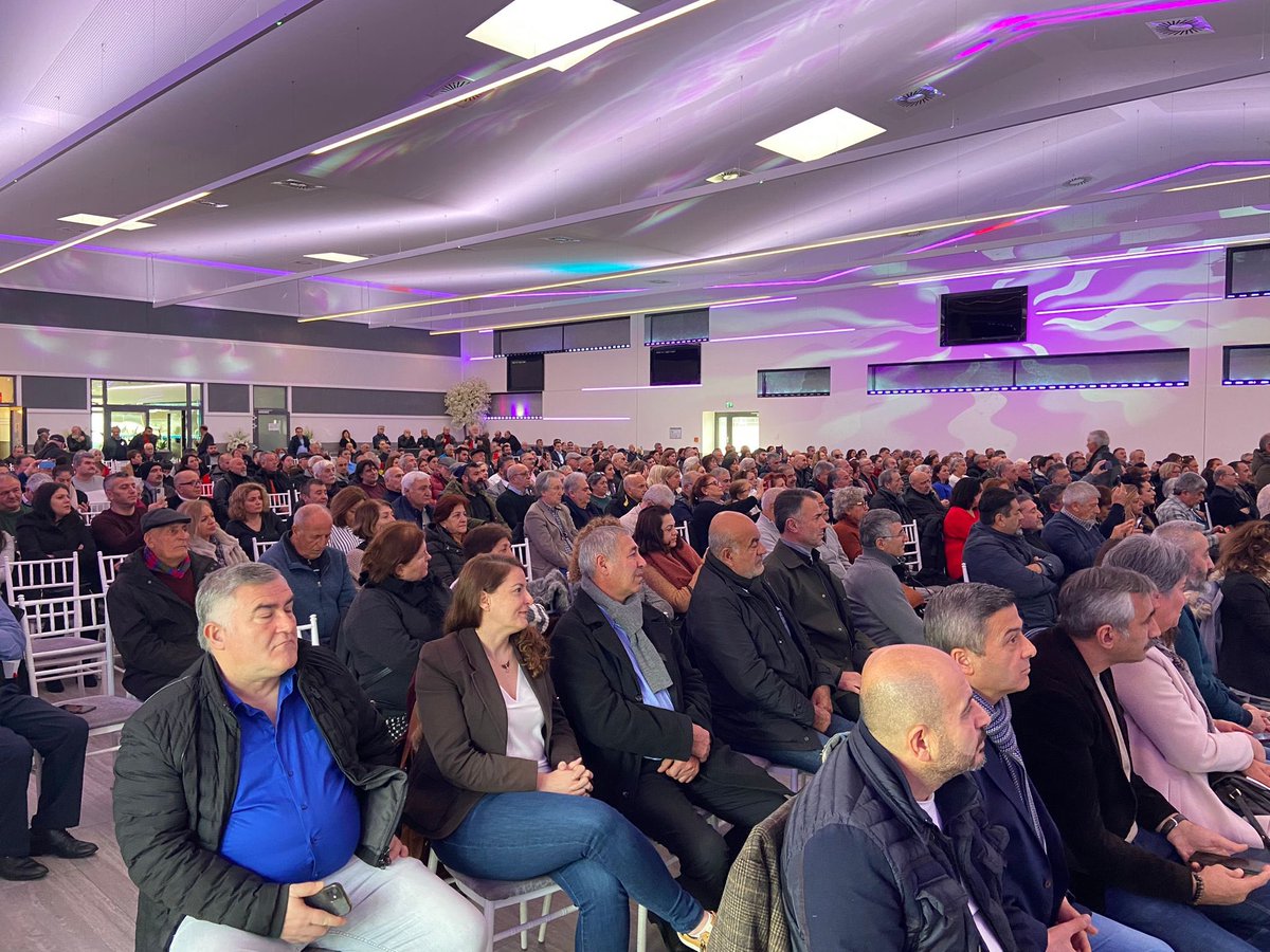 İl Başkanımız Dr. Canan Kaftancıoğlu; programın ikinci gününde Frankfurt Başkanımız Ali Ercan ile birlikte Hessen Birlikleri ve AABF’nin ortak düzenledikleri “Yasakların Gölgesinde Demokrasi Mücadelesi” başlığı altında düzenlediği panel ve dinletiye katıldı.