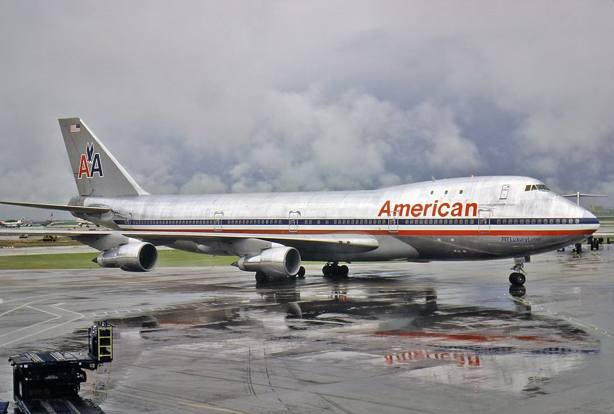 GordonJohndroe's tweet photo. Great look back by @dominicgates And here’s a long gone @AmericanAir 747-100 https://t.co/xvjLWrpVxs