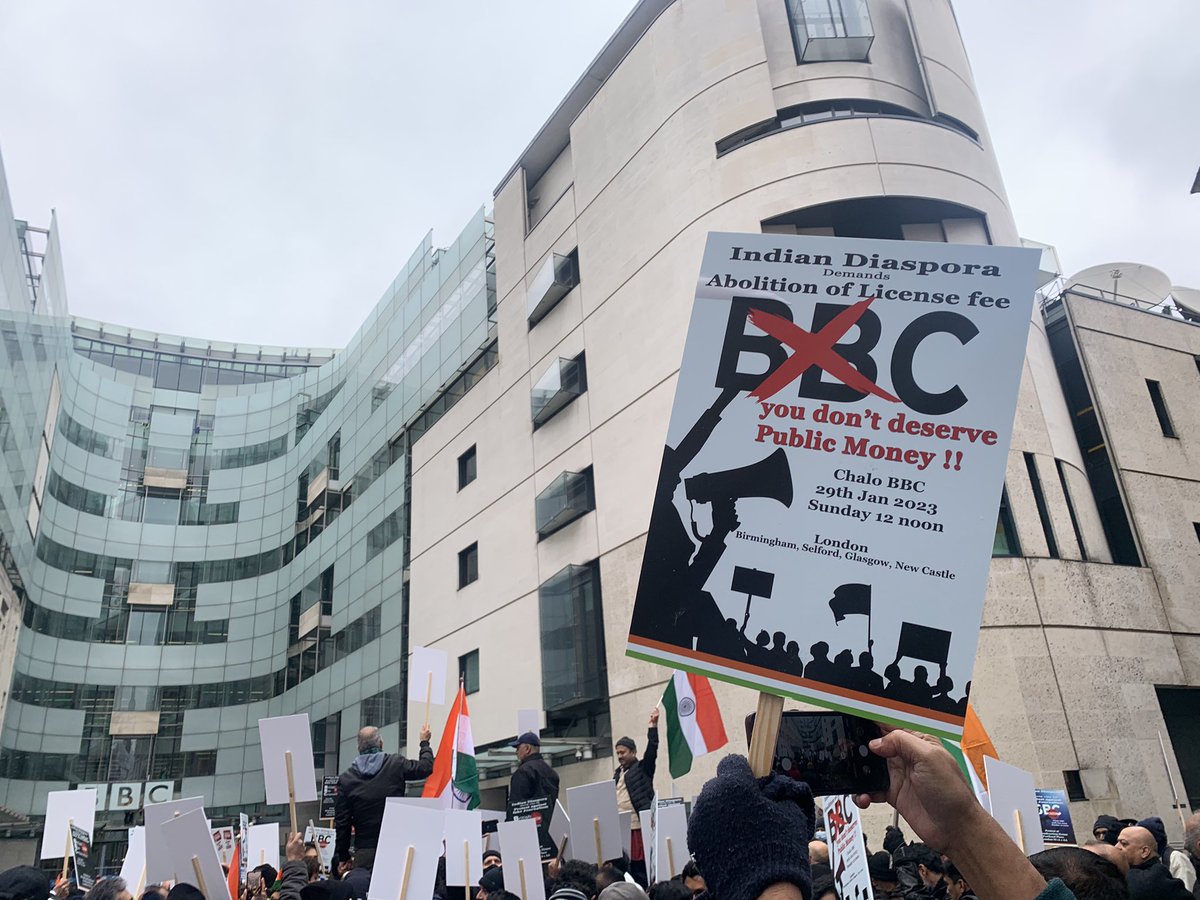 KhajuriaManu's tweet photo. 300 plus people from the Indian diaspora came out to protest in London at the @BBC headquarters against their divisive &amp; one sided documentary. Similar protests across UK in Manchester, Glasgow, New Castle and Birmingham.
#DefundTheBBC #BBCDocumentary https://t.co/6y46CgsBvQ