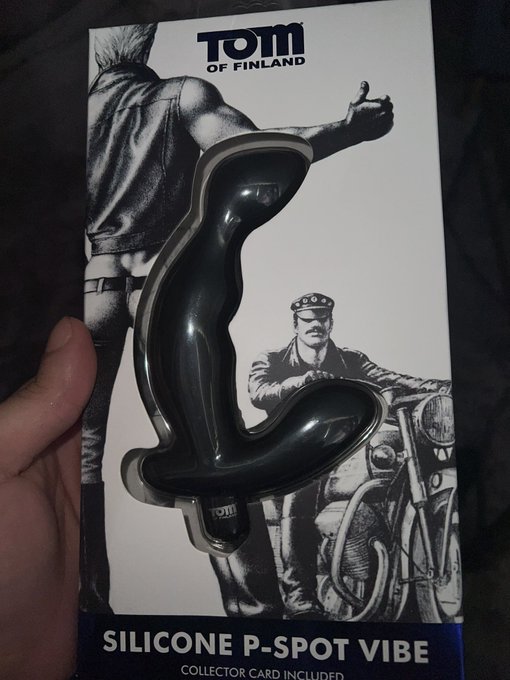 got a fun toy to try out before my collab later 😏 https://t.co/dp7tm8b7BZ