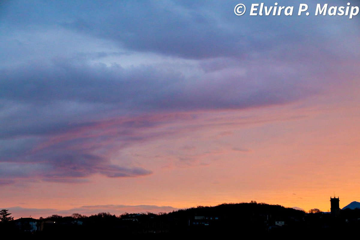 #elvirapmasip #totfentfotos #fotodeldia #photooftheday #canonespaña #ElsVentets #Collsuspina #Moianès #sunrise🌅 #sunrise_and_sunset #sunrise_and_sunsets #sunrise_sunset #sunrise_sunsets_aroundworld #sunriselover #sunriseoftheday #sunrisephotography
