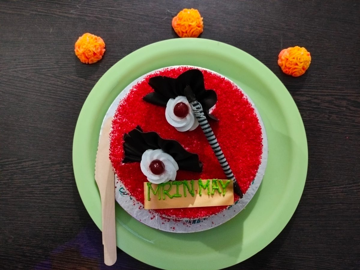 bubuN4F's tweet photo. Happy Birthday to me https://t.co/RjVJ7OcHJU