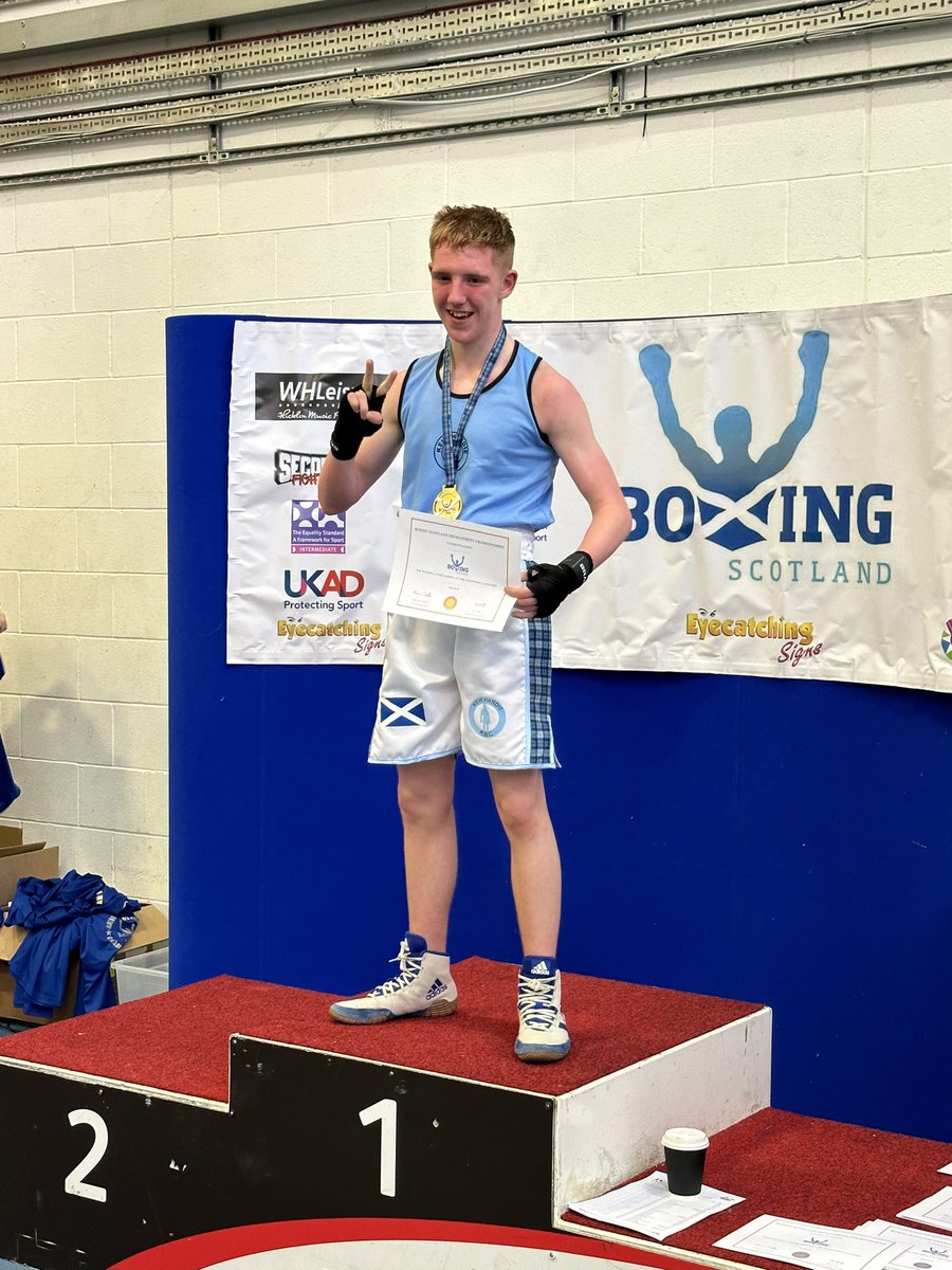 Gaz1919L's tweet photo. nephew just won his second scottish U14’s title at a different weight 🏴 #boxingscotland #keirhardyboxing #ravenscraig #scotland https://t.co/7A11yewYR4