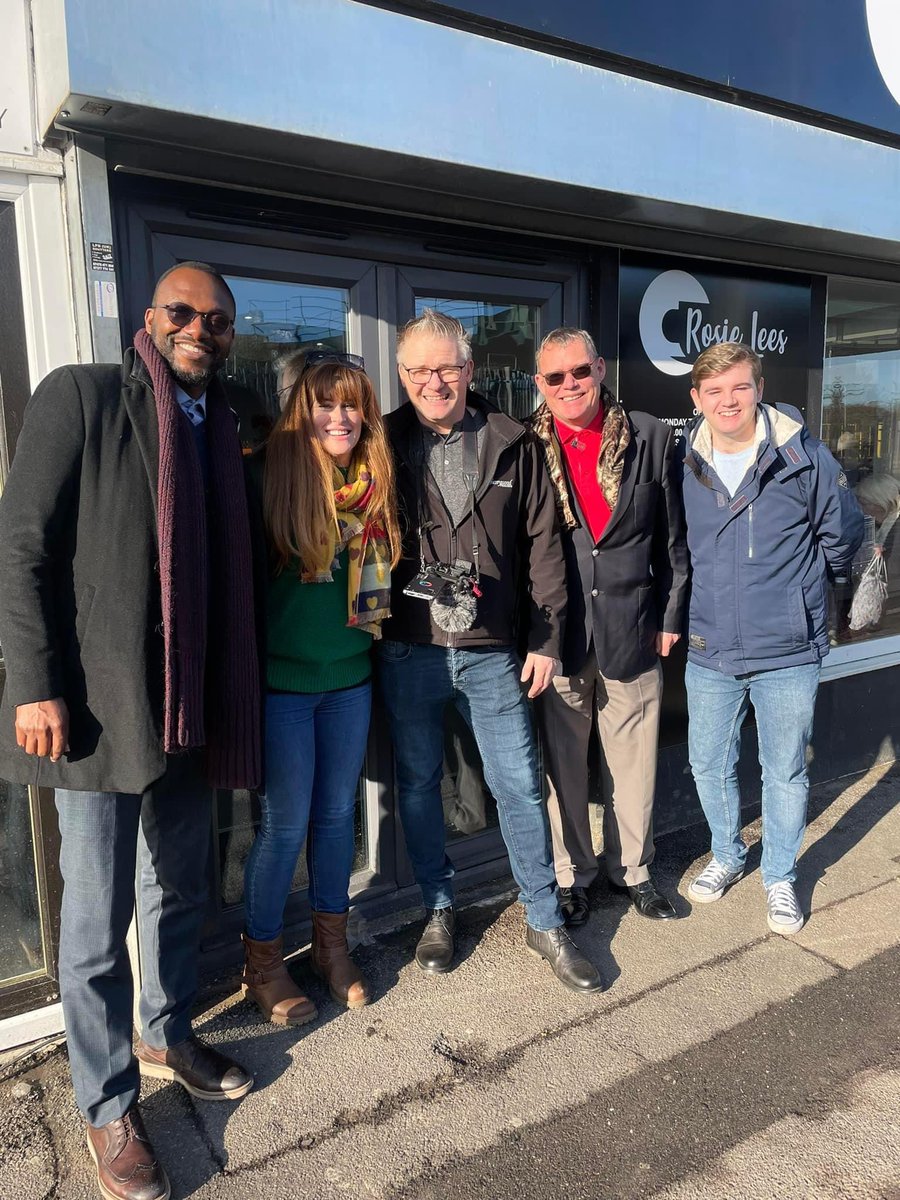 CraigLiddell7's tweet photo. Recently I had the pleasure of helping to re-open Rosie Lee Cafe just off Strood High Street on Station Road. It was fantastic to see everyone #BackingSmallBusiness especially after the news that Strood High Street has seen a 42% increase in footfall since 2019! https://t.co/YBBI1YsrJ1