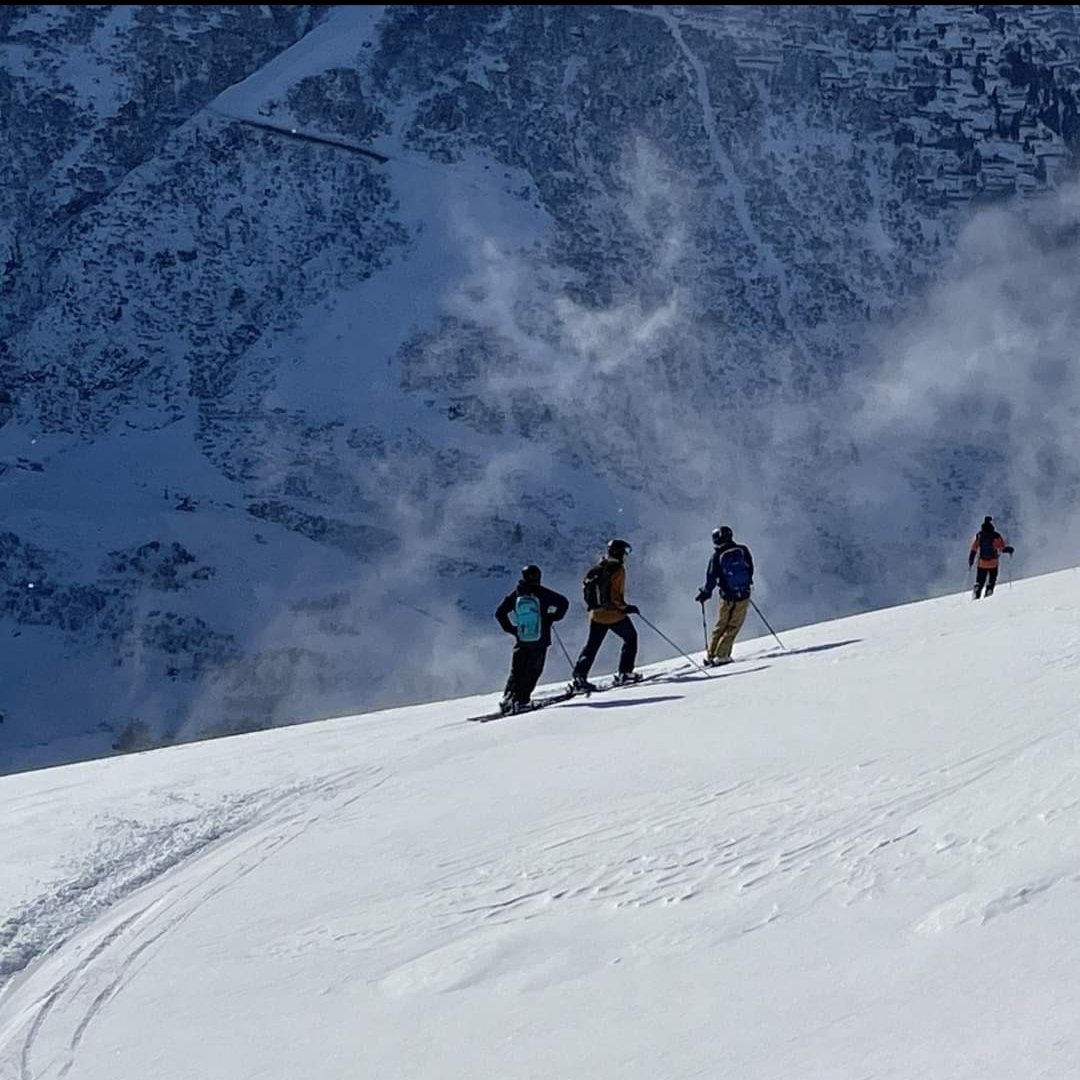 TheSkiClub's tweet photo. We have had such a fantastic time on our Freshtracks Holidays so far, check out some of the stunning photos and our upcoming favourite February trips!
Andermatt Off Piste 4: https://t.co/ikcEgYFzL7
Introduction to Off Piste: https://t.co/zlE3Qc2Chg
#SCGB #Freshtracks #SkiReps https://t.co/iaIFvQwhn2
