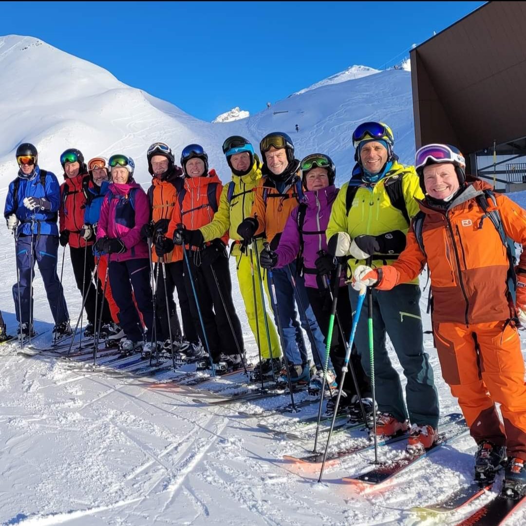 TheSkiClub's tweet photo. We have had such a fantastic time on our Freshtracks Holidays so far, check out some of the stunning photos and our upcoming favourite February trips!
Andermatt Off Piste 4: https://t.co/ikcEgYFzL7
Introduction to Off Piste: https://t.co/zlE3Qc2Chg
#SCGB #Freshtracks #SkiReps https://t.co/iaIFvQwhn2
