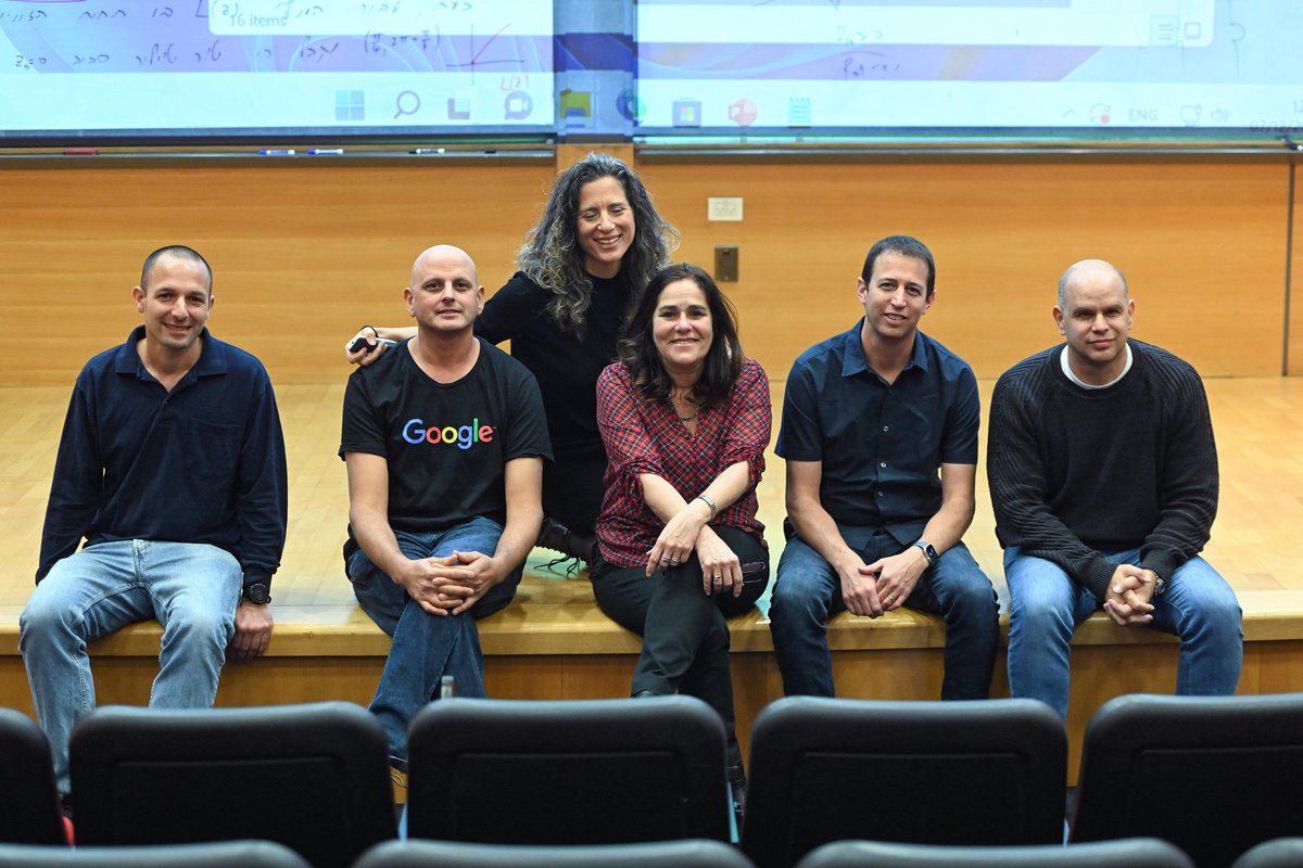 TechnionLive's tweet image. 💽 “Designing hardware is becoming increasingly challenging and increasingly interesting,” speakers from industry leaders like @Google, @Apple & @NVIDIA tell students at "Worlds of Hardware" Technion event.
technion.ac.il/en/2023/01/wor…
#ChipDesign #HardwareEngineering