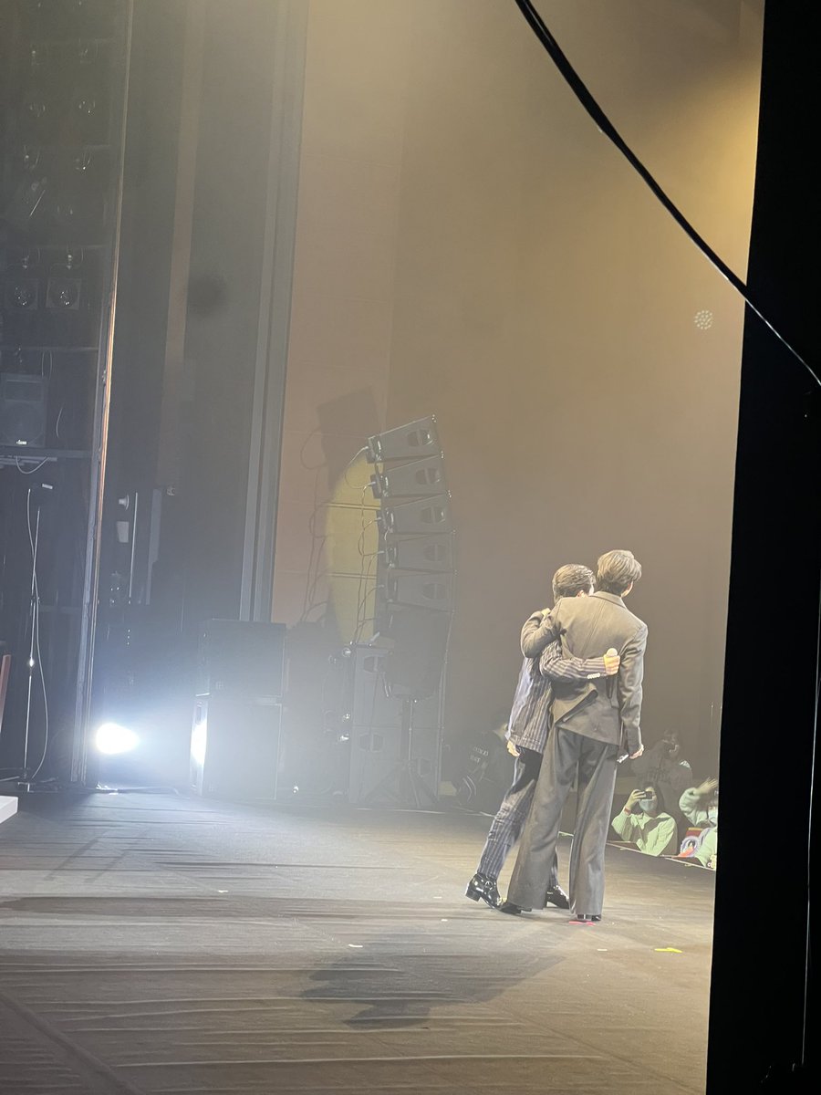 myktnw's tweet photo. Thank you guys ✨ you guys are so awesome today , get home safely and dont forget to eat. LOVE 🧡🧡🧡  #FKfandayxTokyo https://t.co/dxdkmZtUoV