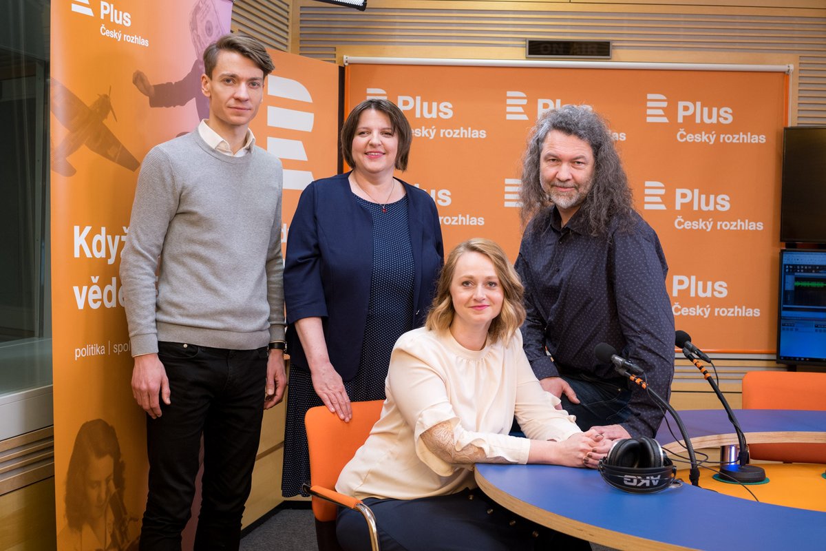 Nový #RanníPlus je tady. Startem do nového dne vás provedou Lukáš Matoška, <a href="/martinamaskova/">Martina Mašková</a>, <a href="/PavlnaNeskov/">Pavlína Nečásková</a> a Tomáš Pavlíček. Ne tedy všichni najednou, ale vždy jedna dvojice.  Poslouchejte od 1. února 2023 od 6:00 do 9:30. Podrobnosti → rozhl.as/novyRanniPlus. #10letPlusu