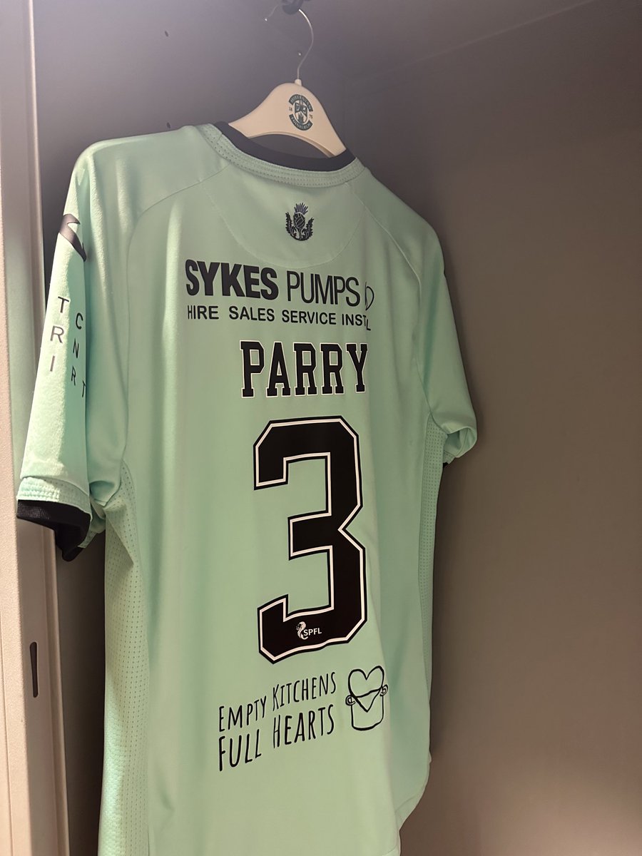 HibernianWomen's tweet photo. We’re in the #CabbageKit today 🥬 https://t.co/erInziHZ10