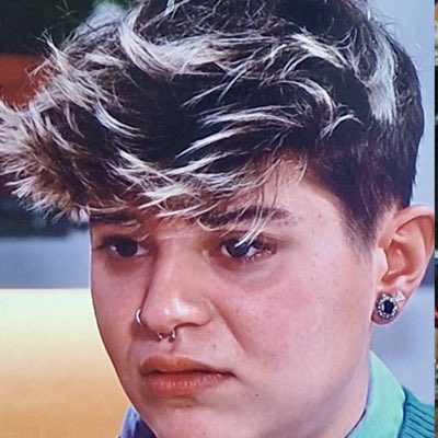 AlexLesbiche's tweet photo. #NouvellePhotoDeProfil https://t.co/V06D2avOYZ