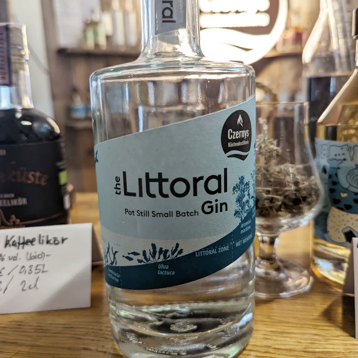 speakofwhisky's tweet photo. Drams at @hansespirit Gin from Czernys Küstenbrauerei and Whisky from Stonewood Distillery.
Slainte! #Whisky #HanseSpirit #HanseSpirit2023 https://t.co/TBKCzpb3Gd