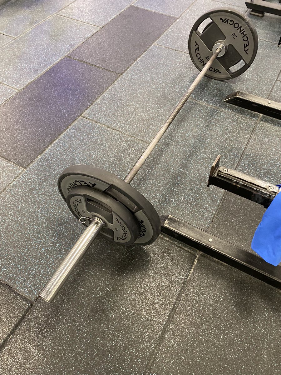 AgataBzdyn's tweet image. #dzieńświętyświęcić #deadlifts