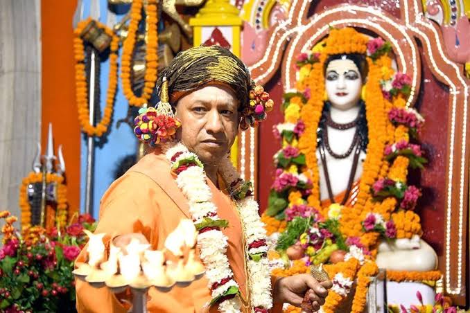 IsBhagwa's tweet photo. "Sanatan Dharma Is the National Religion of India" 

- Yogi Adityanath

My heart swells up with pride and I get goosebumps when I hear such statements.

Yogiji Rocks! 😊😊
#सनातन_ही_राष्ट्रीय_धर्म_है
https://t.co/QXvxWDPKDG